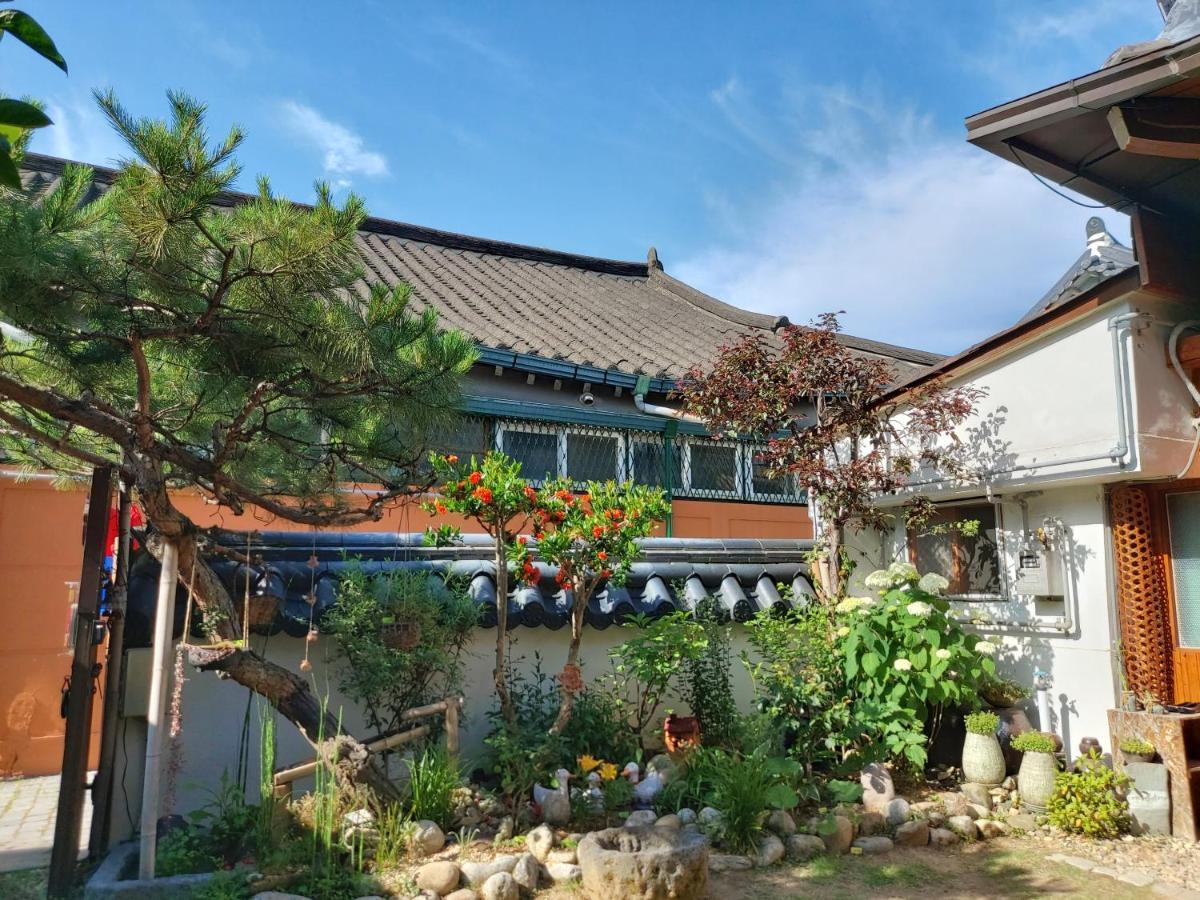 Hotel The Blue Cradle Jeonju Exterior foto