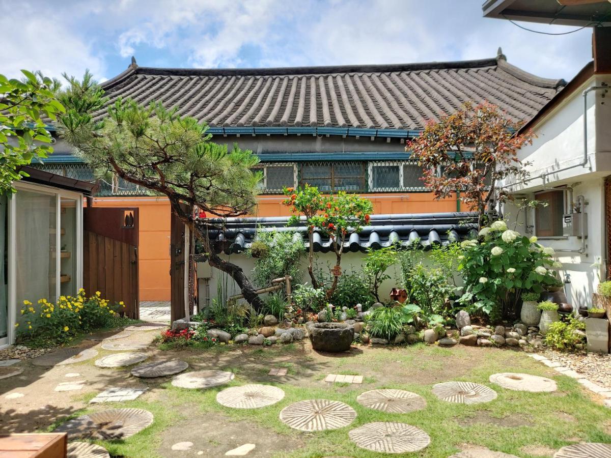 Hotel The Blue Cradle Jeonju Exterior foto